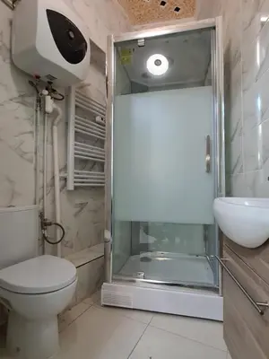 Salle de bains dans l'établissement Jolie appartement avec 2 chambres partagées