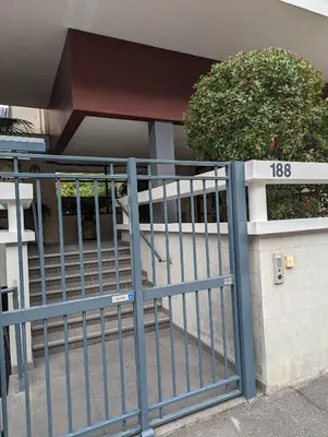 Plan de l'établissement Appartement lumineux Seine, île St-Germain, proche Porte de Versailles et la Défense