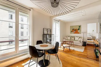 Coin salon dans l'établissement GuestReady - Apt de charme dans le centre de Paris IX