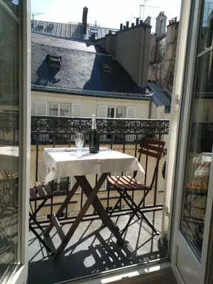 Balcon ou terrasse dans l'établissement Champs Elysées Apartment