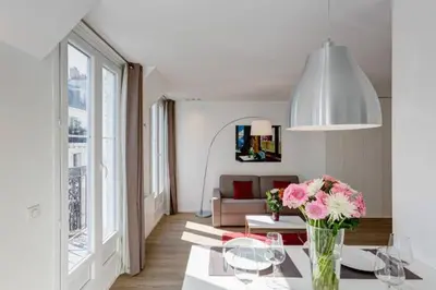 Coin salon dans l'établissement Champs Elysées Apartment