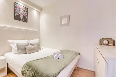 Un ou plusieurs lits dans un hébergement de l'établissement Loft proche PARIS SAINT-LAZARE