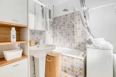 Salle de bains dans l'établissement Détente et Découvertes en Pro ou en Famille