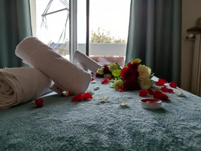Un ou plusieurs lits dans un hébergement de l'établissement Super appartement avec vue sur la Tour Eiffel