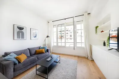 Coin salon dans l'établissement Le Cygne des Champs-Elysées - Mobility lease