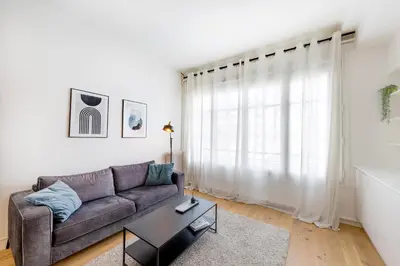 Coin salon dans l'établissement Le Cygne des Champs-Elysées - Mobility lease