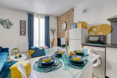 Cuisine ou kitchenette dans l'établissement Escale à Paris Metro & Parking