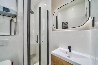Salle de bains dans l'établissement ParisConciergerie - Studio Champs Elysees