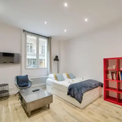 ParisConciergerie - Studio Champs Elysees