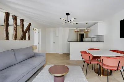 Cuisine ou kitchenette dans l'établissement Pick A Flat's Apartments in Saint-Lazare - Rue de Londres