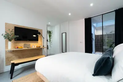 Télévision ou salle de divertissement dans l'établissement Baba Hotel