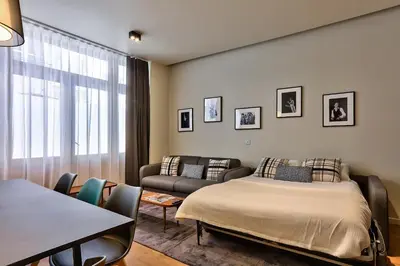Un ou plusieurs lits dans un hébergement de l'établissement 138 - Urban Beautiful Duplex in Saint Germain