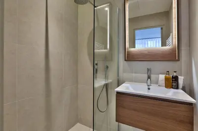 Salle de bains dans l'établissement 138 - Urban Beautiful Duplex in Saint Germain