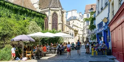 Clients de l'établissement MARAIS CHIC heart of Paris, premium location !