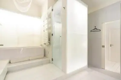 Salle de bains dans l'établissement Villa Alesia