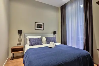 Un ou plusieurs lits dans un hébergement de l'établissement 140 - Urban Duplex near Saint-Germain des Pres