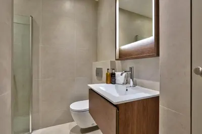 Salle de bains dans l'établissement 140 - Urban Duplex near Saint-Germain des Pres