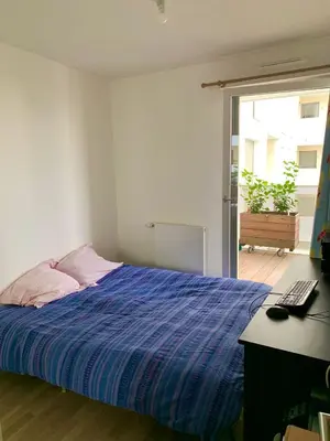 Un ou plusieurs lits dans un hébergement de l'établissement Chambre privée