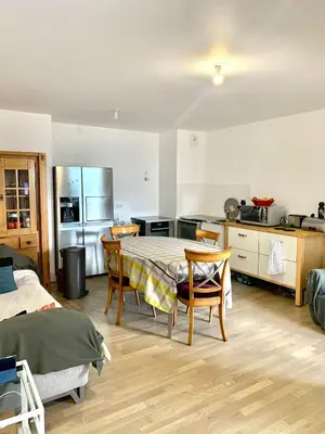 Cuisine ou kitchenette dans l'établissement Chambre privée