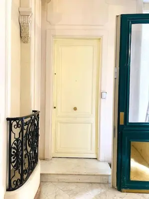 Plan de l'établissement Spacious 2 bedroom apartment Champs Elysees and Golden Triangle