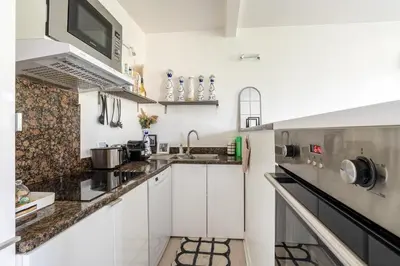 Cuisine ou kitchenette dans l'établissement In front of The Sacre Cœur - 2 bedrooms with elevator