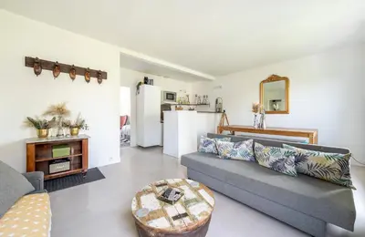 Cuisine ou kitchenette dans l'établissement In front of The Sacre Cœur - 2 bedrooms with elevator