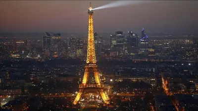 Vue générale sur Paris ou vue de la ville depuis l'appartement
