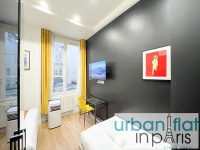 Télévision ou salle de divertissement dans l'établissement 156 - Urban Yves Flat in Montorgueil