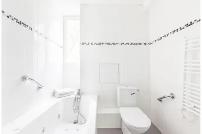 Salle de bains dans l'établissement Appartement Montparnasse