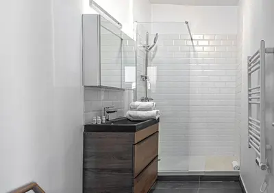 Salle de bains dans l'établissement 123paris city
