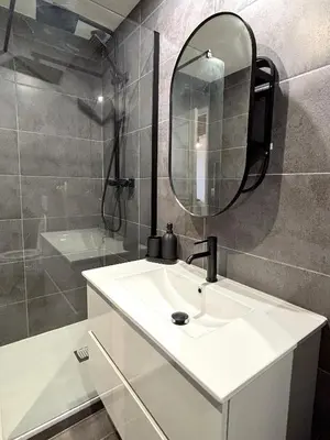 Salle de bains dans l'établissement Le Loft Gravilliers