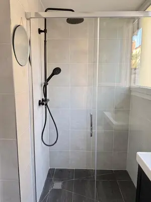 Salle de bains dans l'établissement Appart PARIS Sud - calme & lumineux - RER B 2 minutes