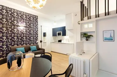 Coin salon dans l'établissement Stunning 1BR 6 Sleeps Apt Saint Germain-Luxembourg