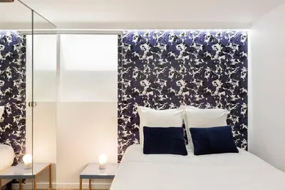 Un ou plusieurs lits dans un hébergement de l'établissement Stunning 1BR 6 Sleeps Apt Saint Germain-Luxembourg