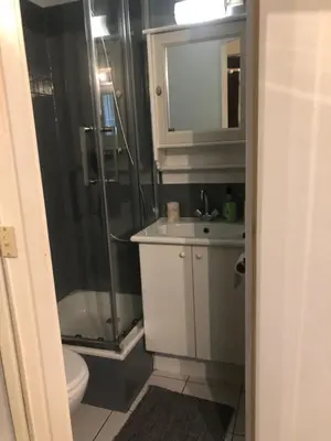 Salle de bains dans l'établissement LE TEMPS D'UNE PAUSE