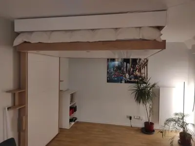 Plan de l'établissement Studio avec terrasse proche des transports.
