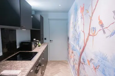 Cuisine ou kitchenette dans l'établissement Recently renovated 3BD next to Invalides