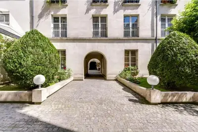 Jardin de l'établissement Modern and huge 3BD for 10 guests in Le Marais!