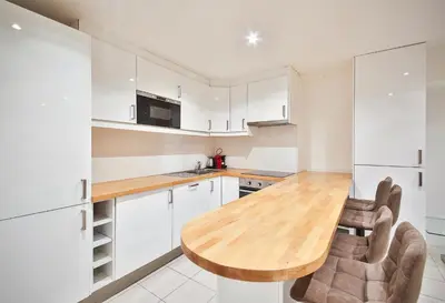 Cuisine ou kitchenette dans l'établissement 02#Duplex 2Bedrooms#Sèvres Lecourbe#Necker