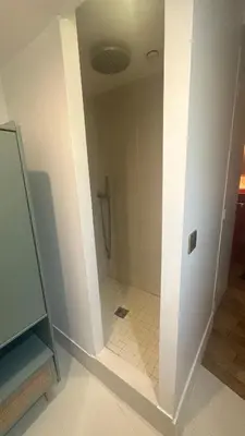 Salle de bains dans l'établissement Haut MaraisJolie duplex 33m2…