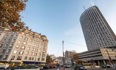 Vue générale sur Paris ou vue de la ville depuis l'appartement