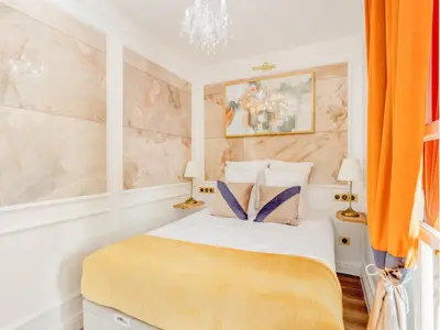 Un ou plusieurs lits dans un hébergement de l'établissement Merveil -Luxury Serviced Apartment-Saint Martin II