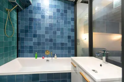 Salle de bains dans l'établissement Studio dans le 17ème, à 2km de Sacré Cœur