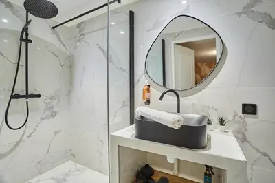 Salle de bains dans l'établissement Residence Center of Paris by Studio prestige