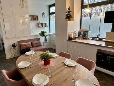 Cuisine ou kitchenette dans l'établissement Logement GUÉNOT pour 5 personnes sur Paris 11