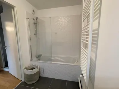 Salle de bains dans l'établissement Appartement Saint ouen proche stade de france