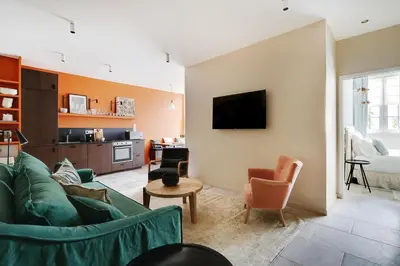 Télévision ou salle de divertissement dans l'établissement Pick A Flat's Apartment near place de la Bastille - Rue du Faubourg Saint Antoine