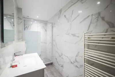 Salle de bains dans l'établissement 5#Studio 2Pers#Paris 15#Commerce#AC