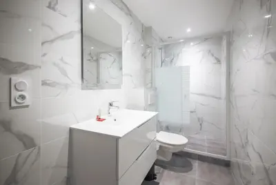 Salle de bains dans l'établissement 5#Studio 2Pers#Paris 15#Commerce#AC