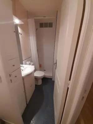 Salle de bains dans l'établissement STUDIO PARIS BASTILLE